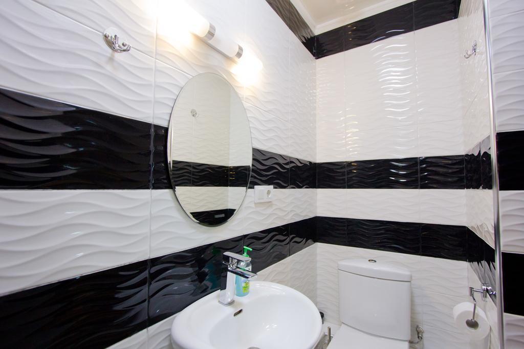 Center Hotel Бішкек Екстер'єр фото